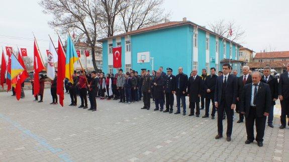 18 Mart Şehitleri Anma Günü ve Çanakkale Deniz Zaferi´nin 103. Yıl Dönümü dolayısıyla ilçemizde tören düzenlendi.