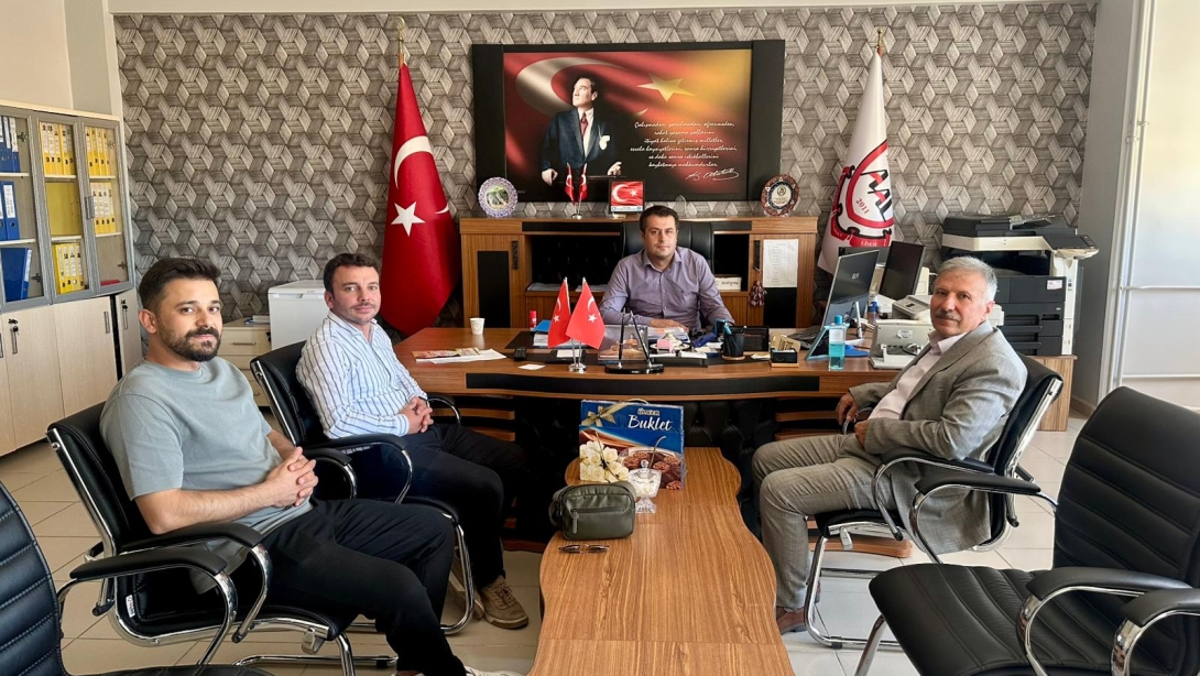 Aslanapa Anadolu Lisesine Yeni Eğitim Öğretim Yılı Ziyareti